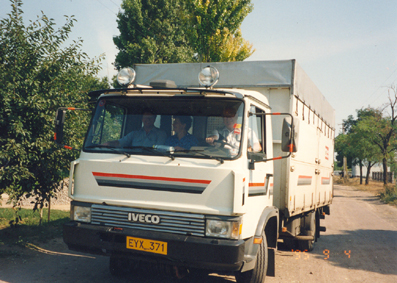 med lastbil till gammalsvenskby, 1995